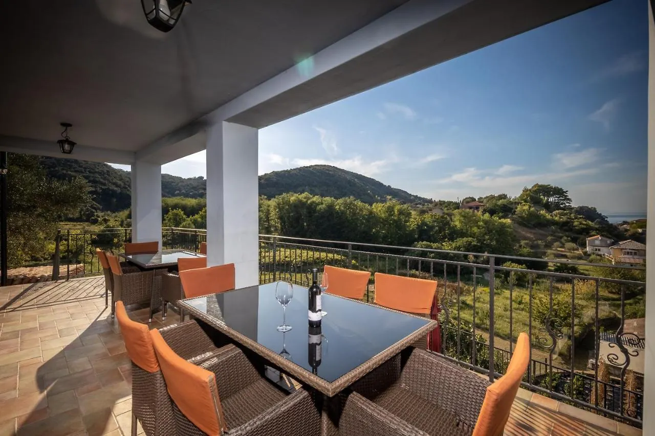 Villa Lapida Supetarska Draga